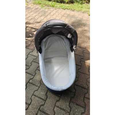 Oryginalna gondola do wózka Baby Design Husky – stan bardzo dobry, zestaw z pokrowcem na nóżki Oryginalna gondola do wózka Baby Design Husky – stan bardzo dobry, zestaw z pokrowcem na nóżki
